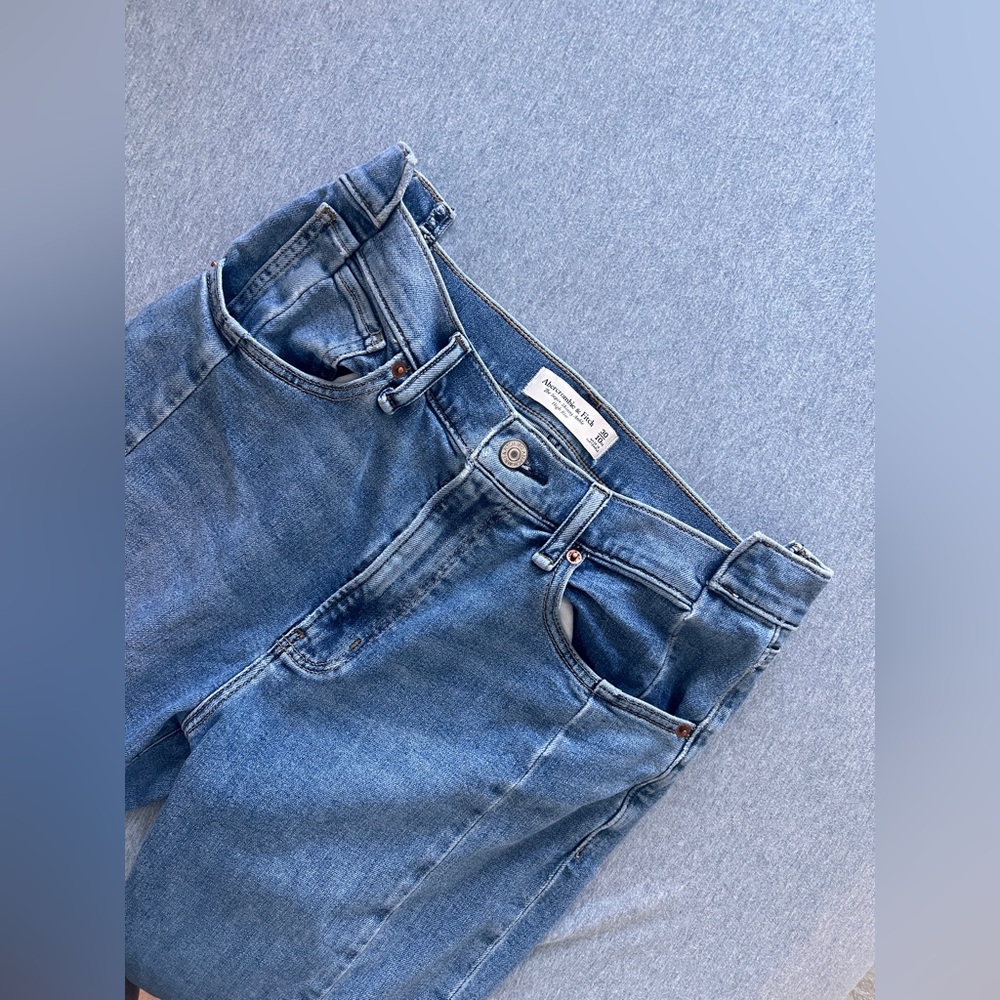 Abercrombie Super Skinny Ankle High Rise Jean
